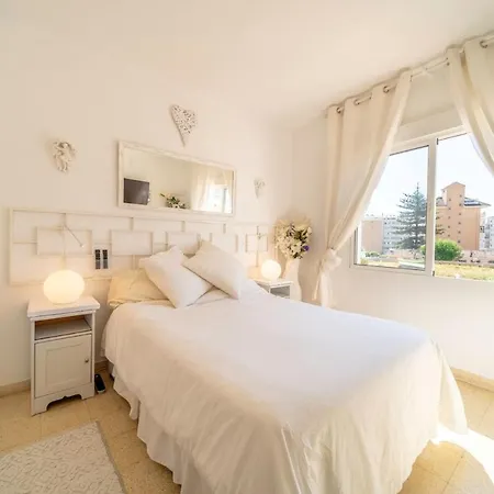 Apartment Sun-drenched, Sea-view With Giant Patio! Fuengirola